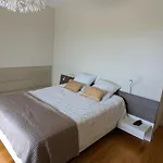 Holiday home Superbe Avec Piscine Chauffee Et Jardin A 10 Min Du Centre, Pour 12 Personnes - Fr-1-239-1150 *